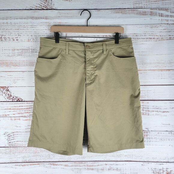 Under Armour Mens Sz 34 Golf Shorts HeatGear Loose Tan Flat Athletic 11" INS - Picture 1 of 10